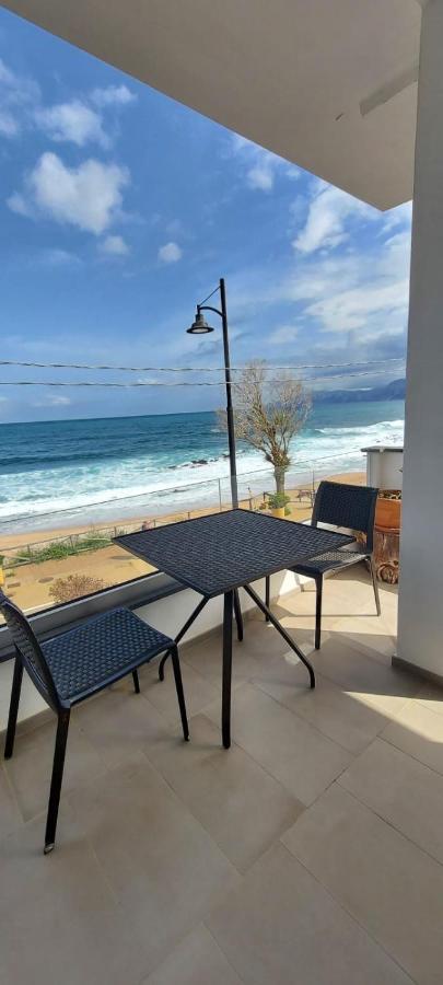 Apartment Fronte Mare